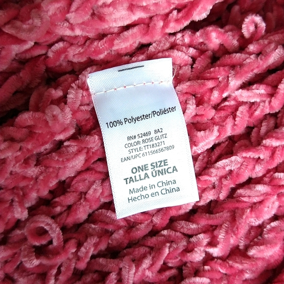 DONATING SOON Cozy Pink Chenille Chunky Knit Scarf - Picture 4 of 5